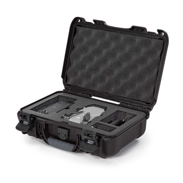 This compact, yet ultra-durable, case features pre-cut protective foam to protect your DJI™ Mavic Mini/Mini SE drone.