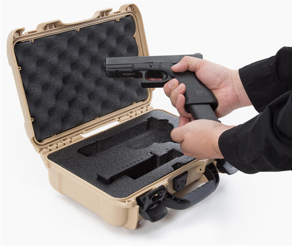 The NANUK 909 Glock® Pistol case provides secure storage for many popular models along with space for two (2) single stack magazines or one (1) double stack magazine. This case features high-quality grade closed cell PEF foam construction in the base and soft cushioned foam in the lid for long term performance and protection.