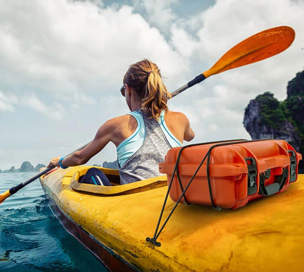 Le temps passé sur l'eau en kayak, canoë, SUP, voilier, bateau à moteur, motomarine ou plongée est un peu le paradis. C'est à la fois du pur plaisir, de la détente, de l'exploration, de la liberté et de l'aventure.