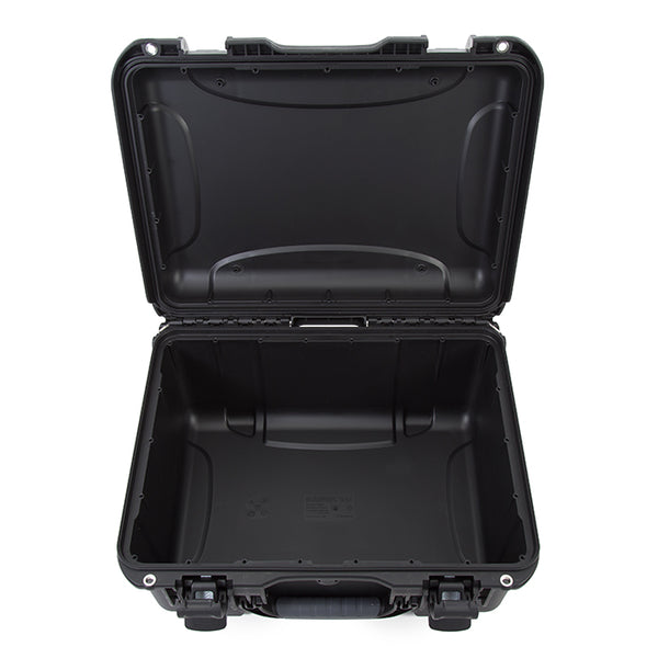 The NANUK 933 offers perfect storage and maximum protection for a camera with a lens and accessories, drones, tools, medical equipment, first aid supplies, rescue gear, satellite phones, music equipment, two pistols with attachments and accessories, outdoor equipment, a CB radio, fishing sonar, power and hand tools, electronics and accessories and so much more.