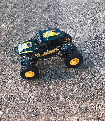 Perfect RC truck with high quality material