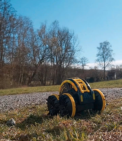 4WD All Terrain Stunt Car