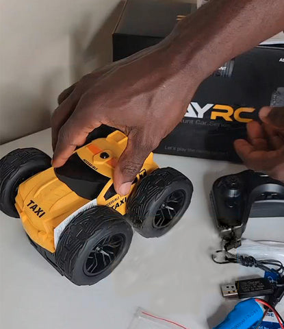 Th RC car have one-click demo function 