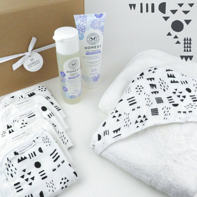 The Honest Company + Baby Arrival Gift Set