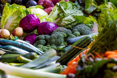 Panier de légumes verts bons pour la vue