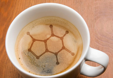 Une molécule de café dans une tasse de café