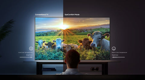 Samsung-Fernseher, der zwei Nutzungsarten vergleicht (einschließlich der Nutzung mit weniger blauem Licht)