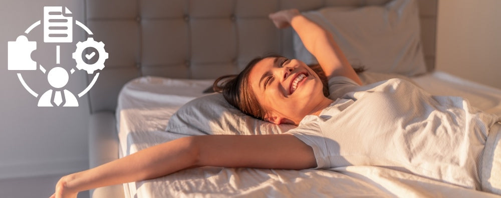 une femme heureuse se réveillant de sa sieste