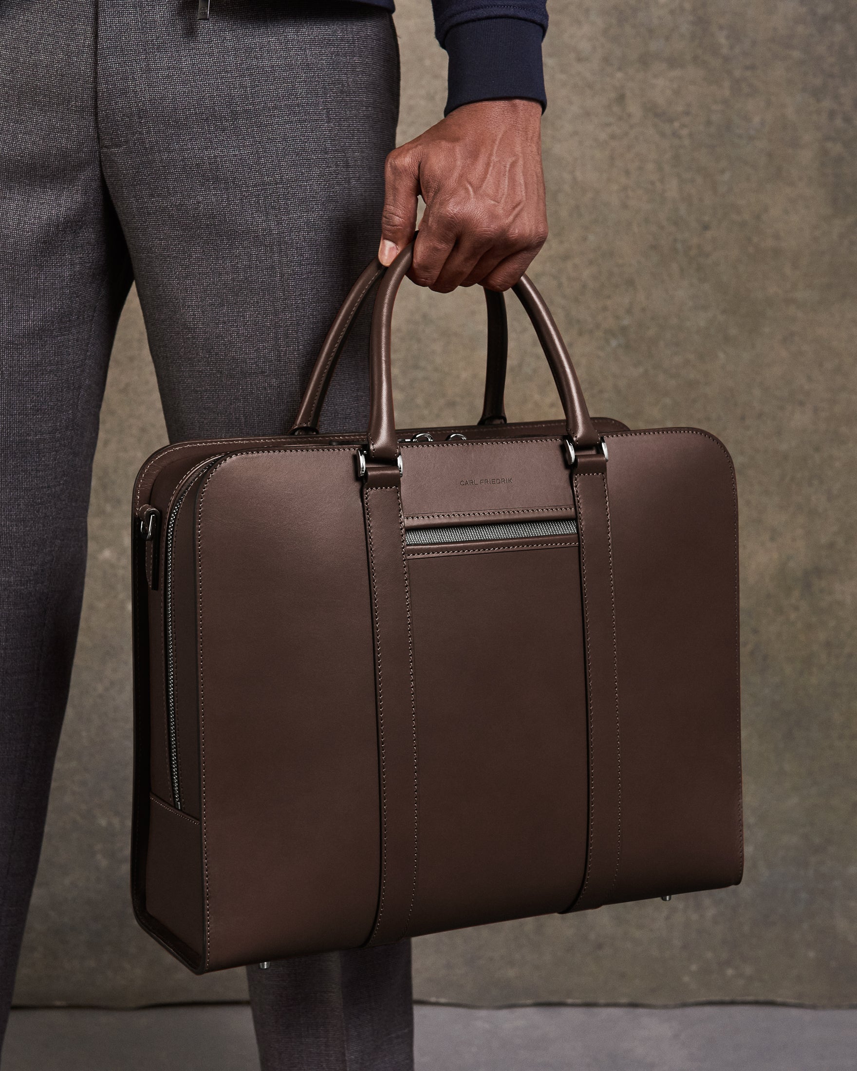 Slim Leather Briefcase - Black – Out of the Factory