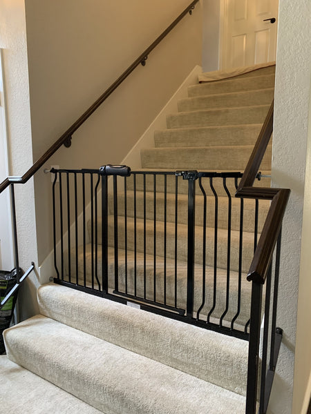extra wide baby gate for stairs