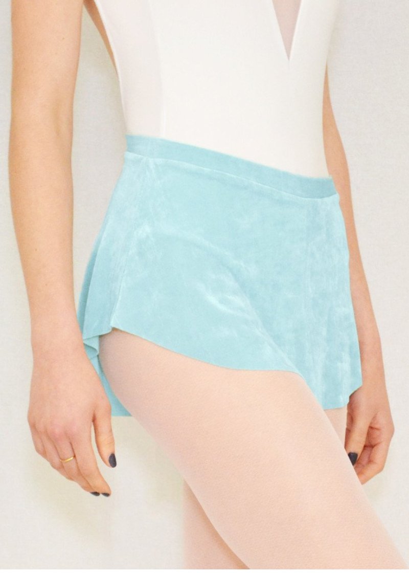 Bullet Pointe Pull-On Skirt (Seasonal Colors)