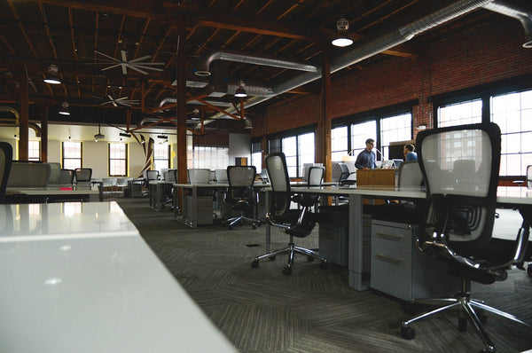 Chaise de bureau ergonomique en openspace