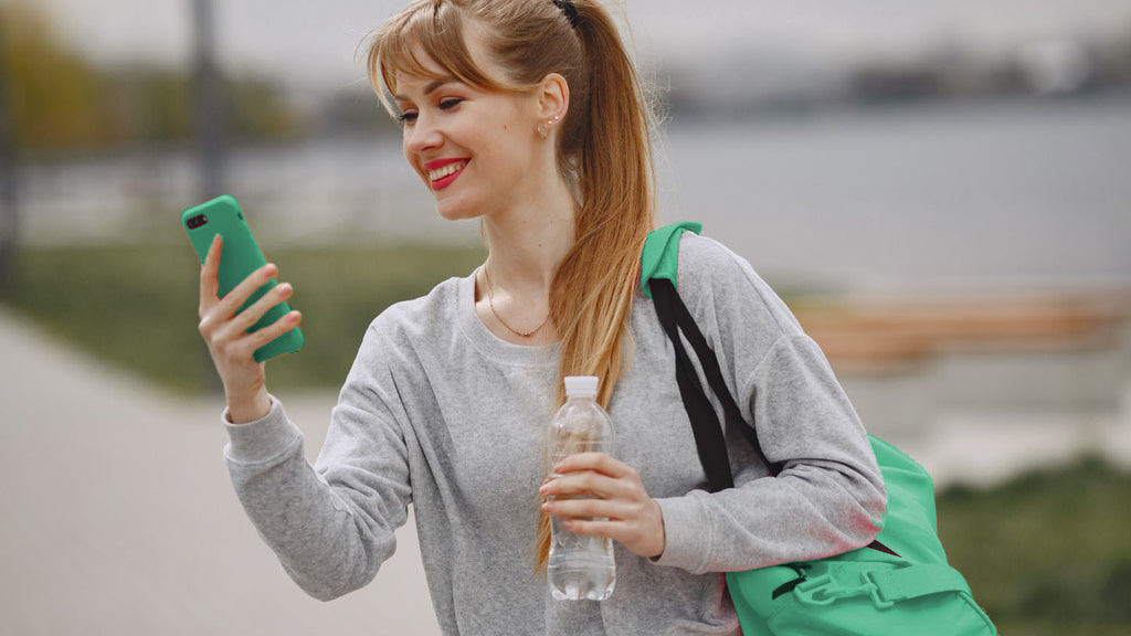 die dauer und das handy gerade halten benutzen ist entscheidend um den handynacken zu vermeiden