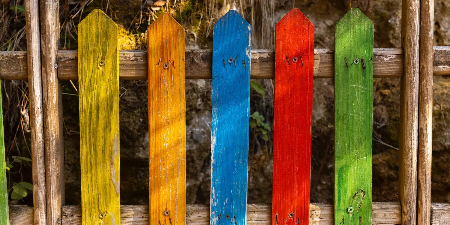 Add Colour to your Garden Fence Decoration