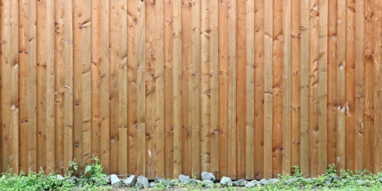Can materials can a garden fence be made of