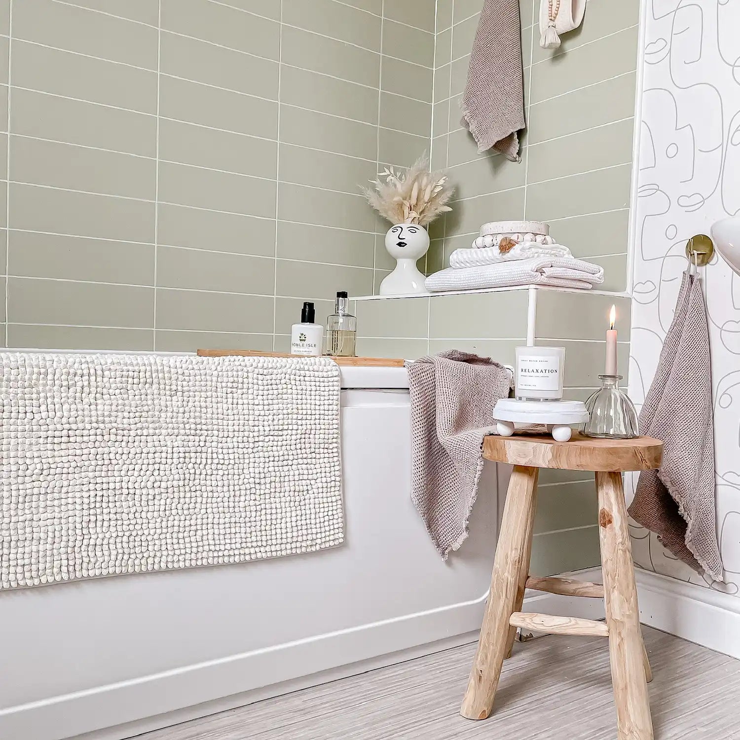 Neutral Bathroom Interior