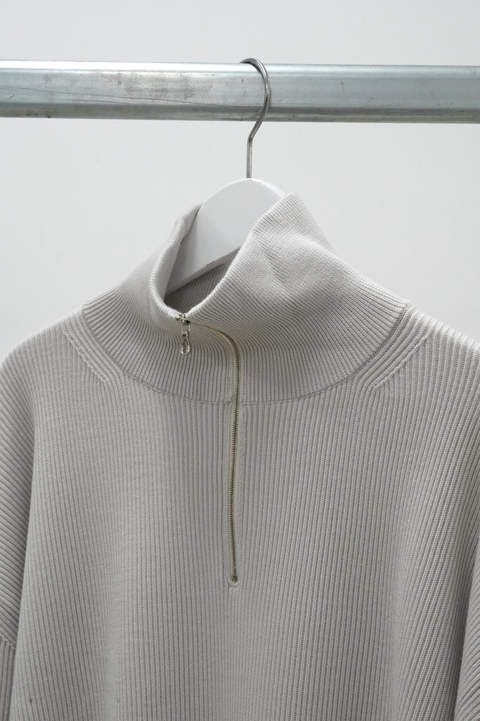 良質 グラフペーパー High Density High Neck Zip Knit リール