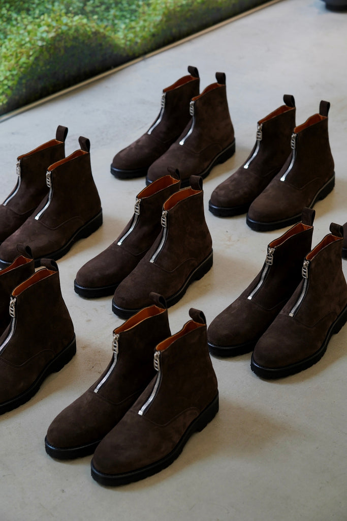 トモアンドシーオー Midcut chelsea boots 完売品-