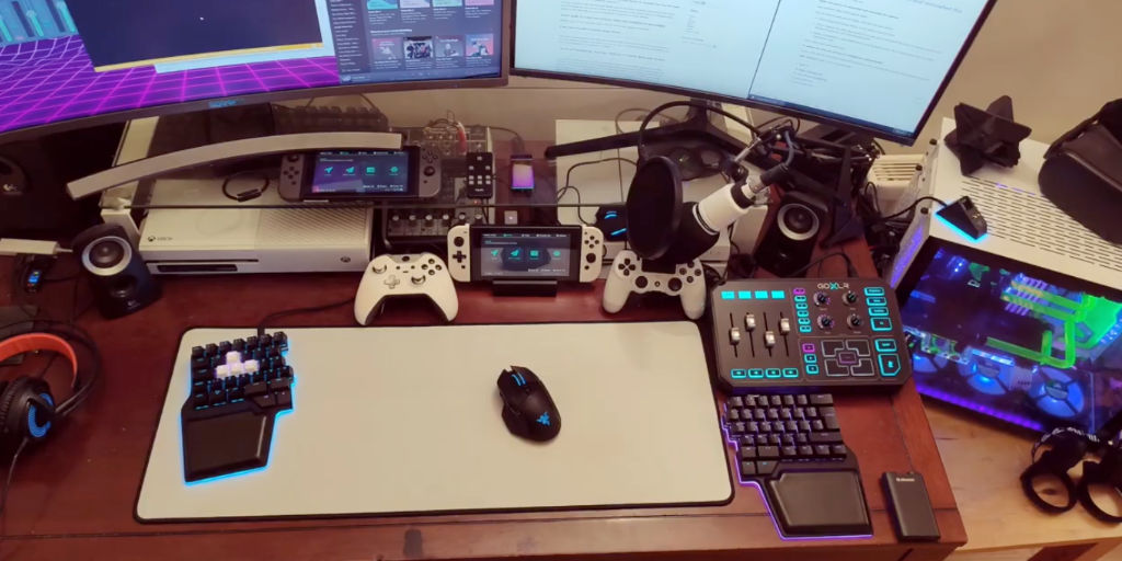 Ergonomic keyboard gaming setup