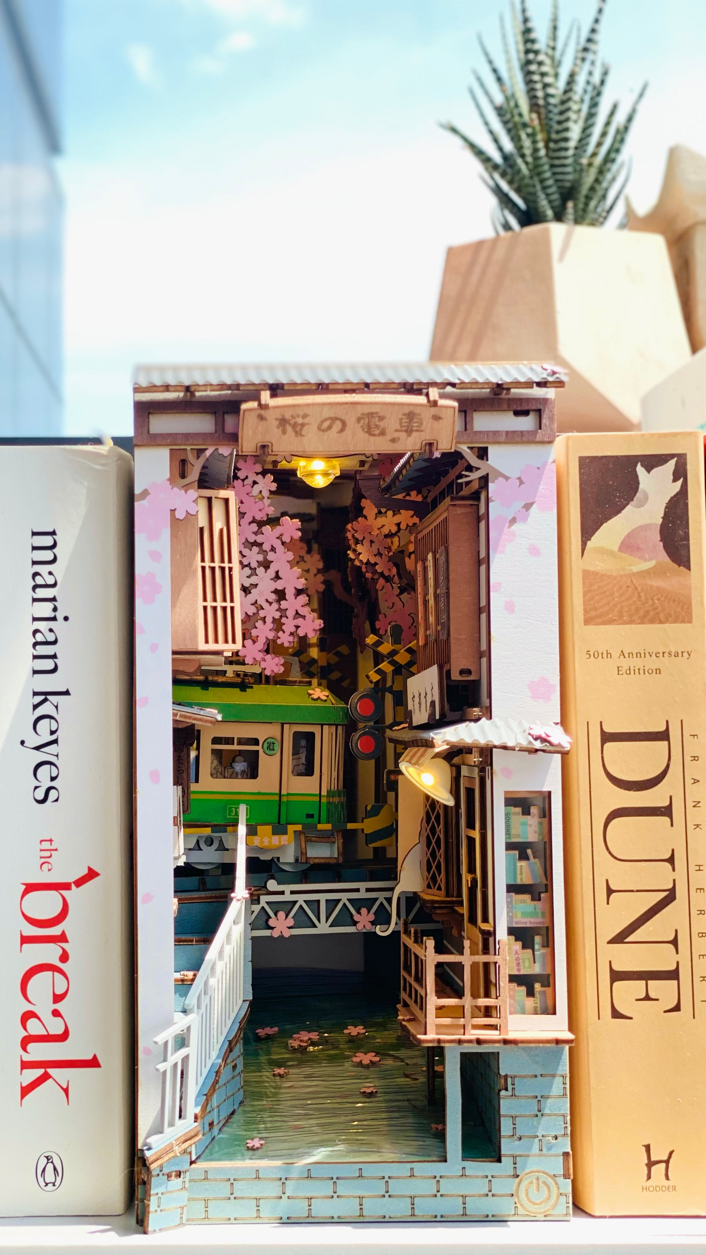 Amharb Sakura Densya DIY Book Nook Shelf Inert Craft Kit