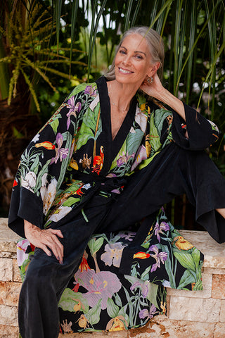 April Grant in niLuu Monroe vegan silk Kimono