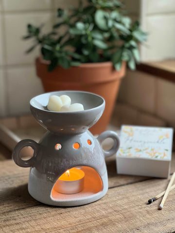 How to Use Wax Melts with an Oil Burner