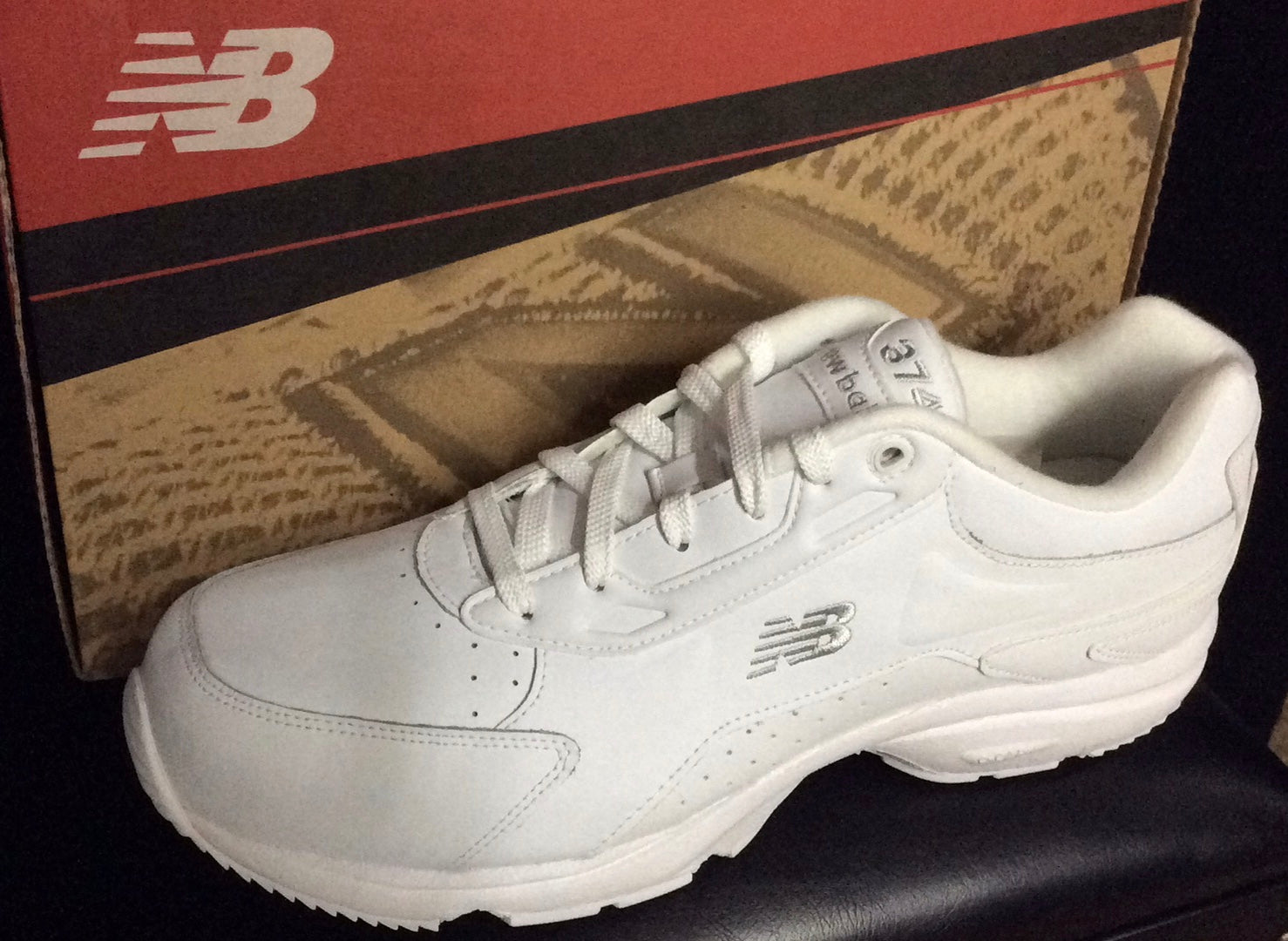 mens leather new balance shoes