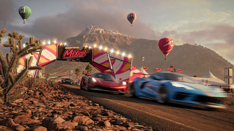 Forza Horizon mostra eventi meteorologici di grande impatto, come le tempeste di polvere nei deserti aridi.