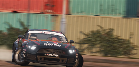 Forza Horizon 4 Gameplay Auto driftet in einem Rennen