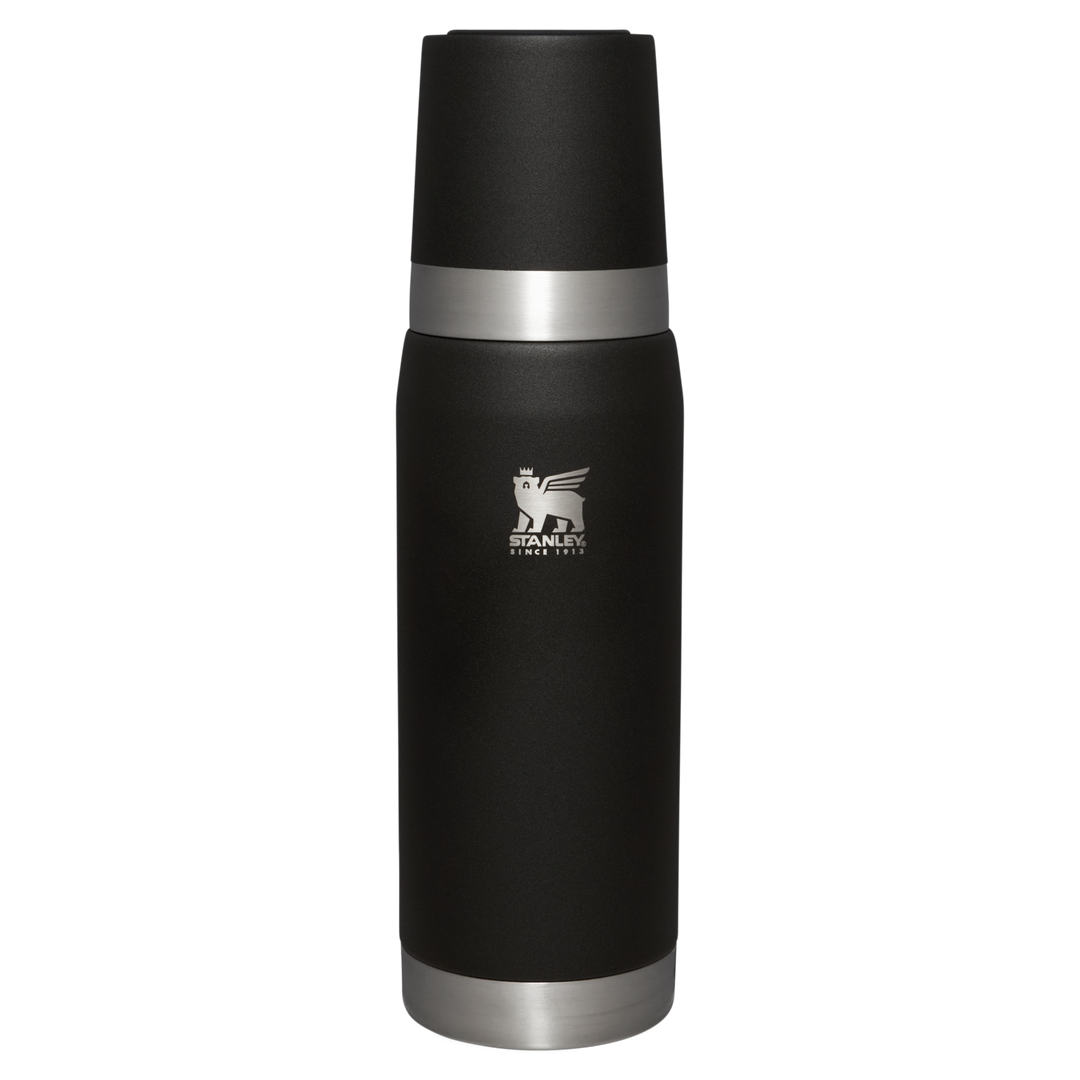 https://cdn.shopify.com/s/files/1/0375/3269/6635/files/B2B_Web_PNG-The-Forge-Thermal-Bottle-25OZ-Foundry-Black-Front.png?v=1704409739&width=1080