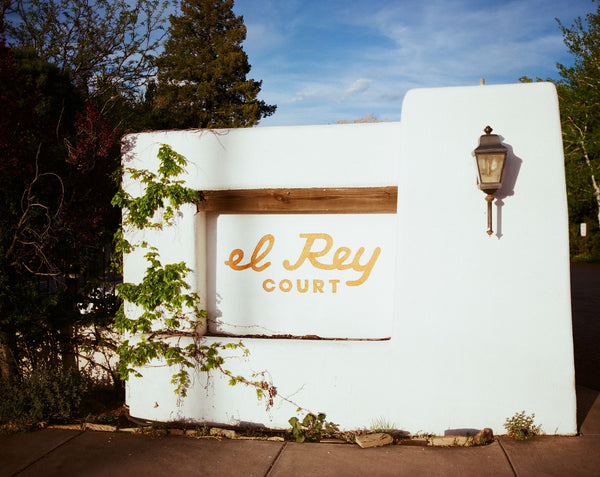 The entrance to El Rey Court in Sante Fe, New Mexico