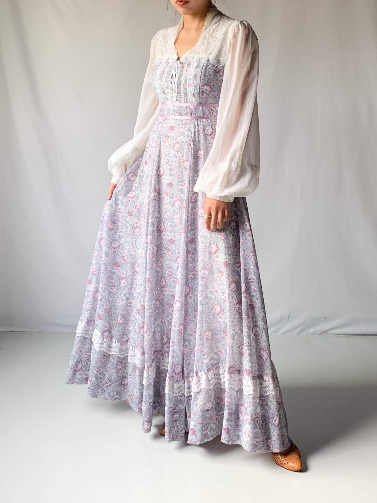 70's GUNNE SAX レース×コットン 花柄 L/S ワンピース – Gleeful Web Store