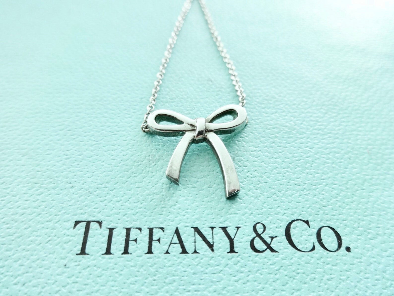 tiffany and co bow necklace