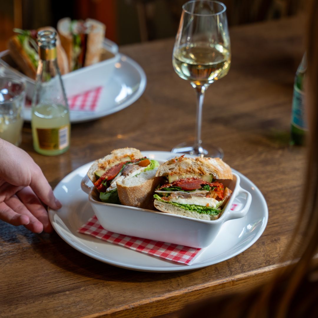 Lunch D'n Tabbernakel