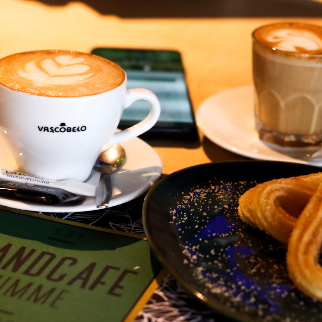 Aangeklede koffie Grandcafé Klumme