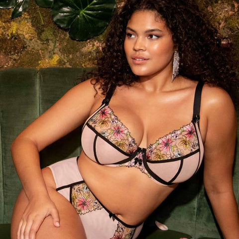 Introducing the World of Full Cup Support Bras