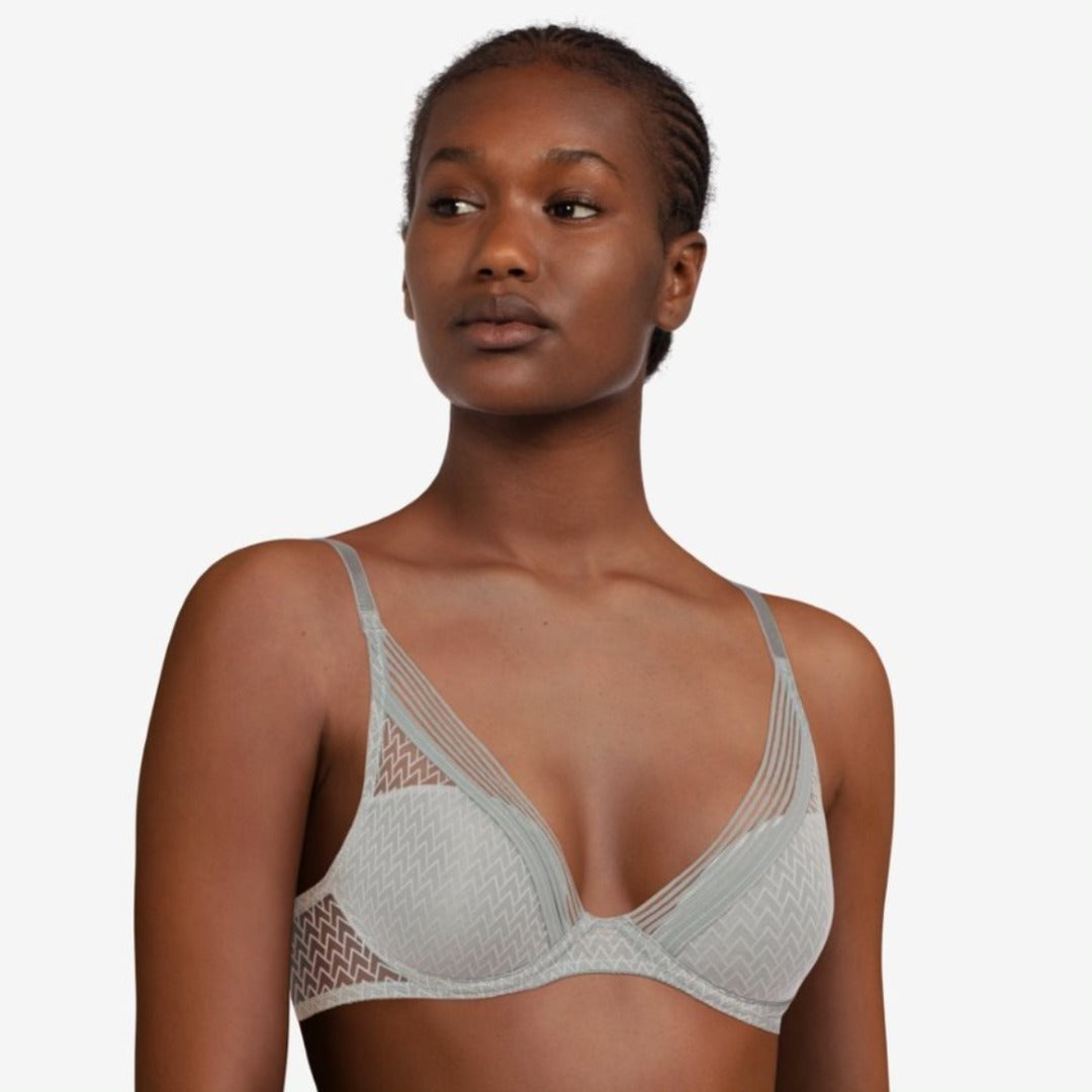 b.tempt'd Nearly Nothing Plunge Bra