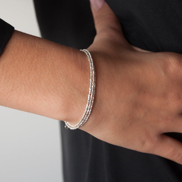 Seven 14k solid gold beaded Wish bracelet – Vivien Frank Designs