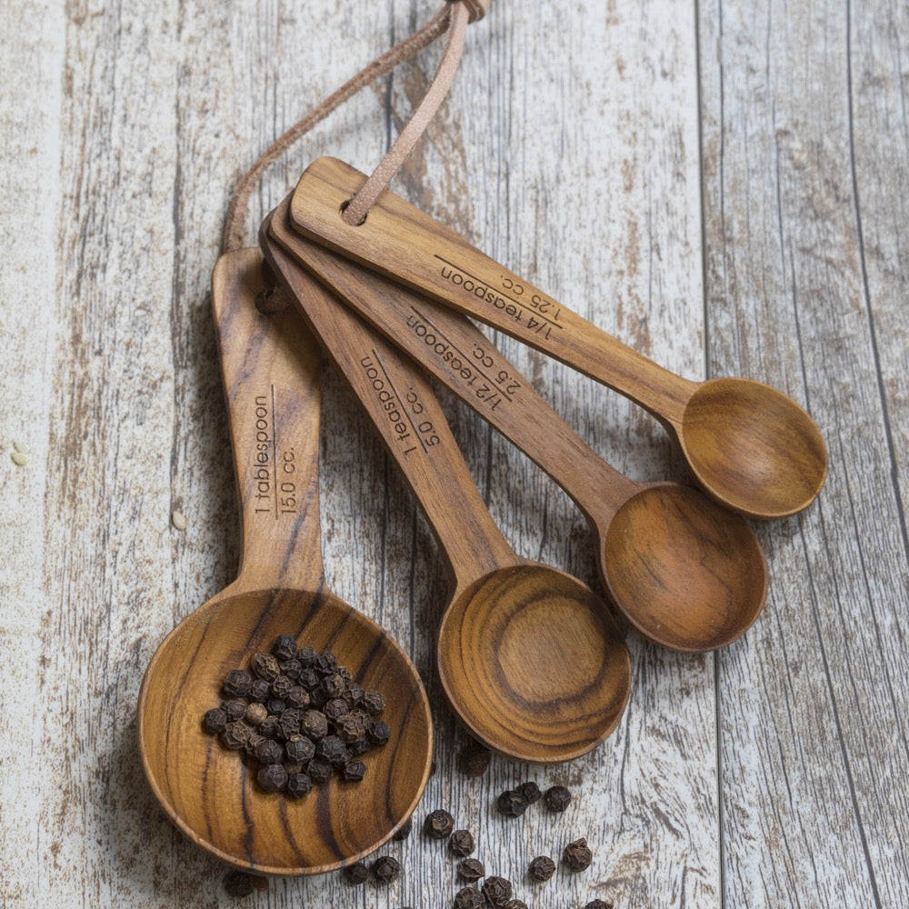 Teak & Stainless Steel Measuring Cups - DaVallia