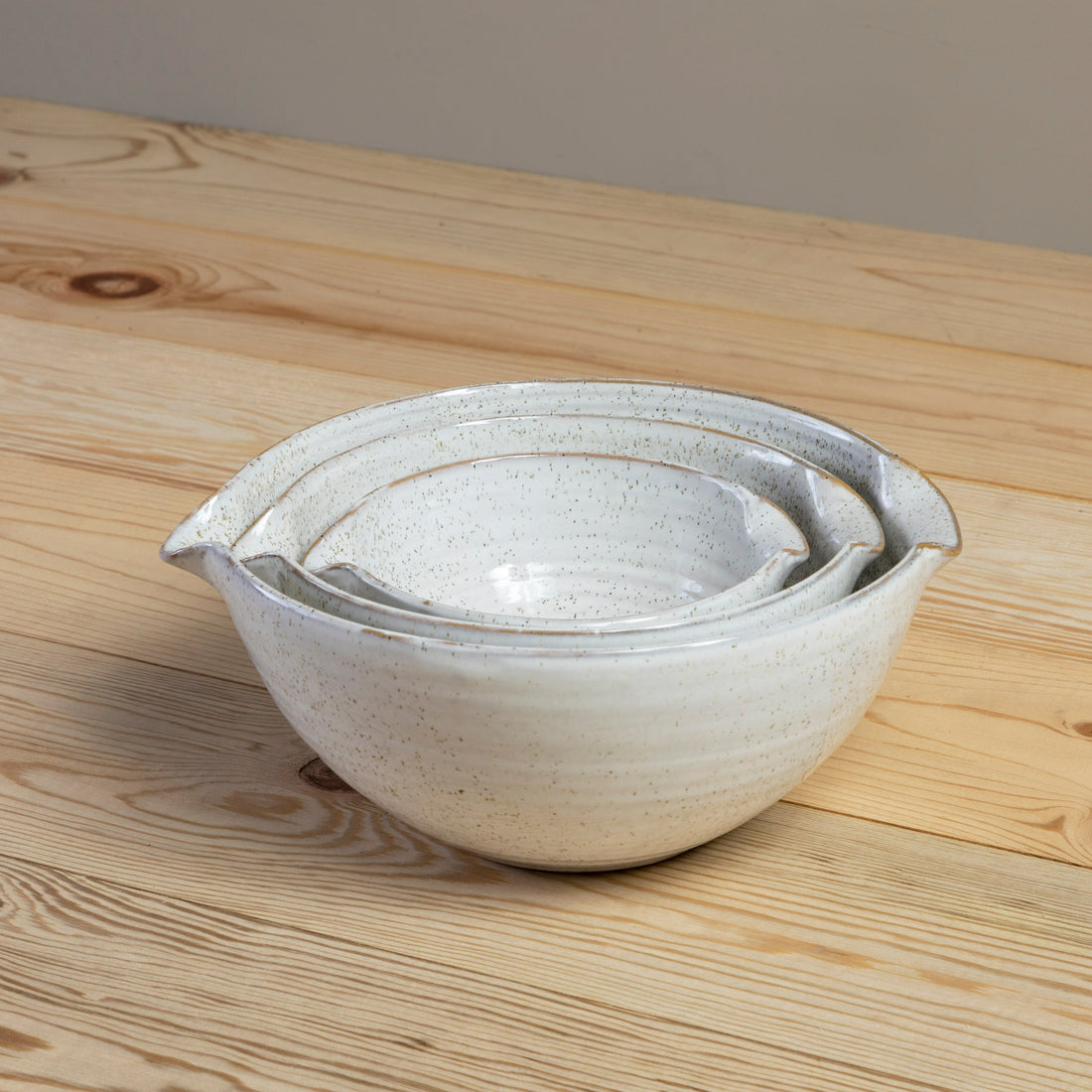 4-Piece Louisville Pottery Collection Nested Mixing Bowl Set in White -  Stoneware & Co.