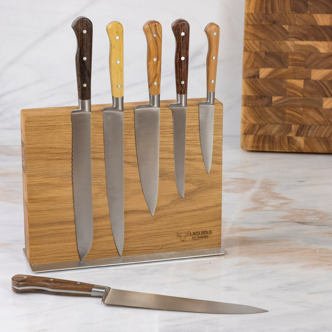 Laguiole en Aubrac Luxury 4-Piece Set with 2 Fully Forged Steak Knives and 2 Forks with Zebu Bone Handles