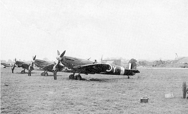 485 Sqn Spitfire Mk. Vbs at RAF Kenley in 1941