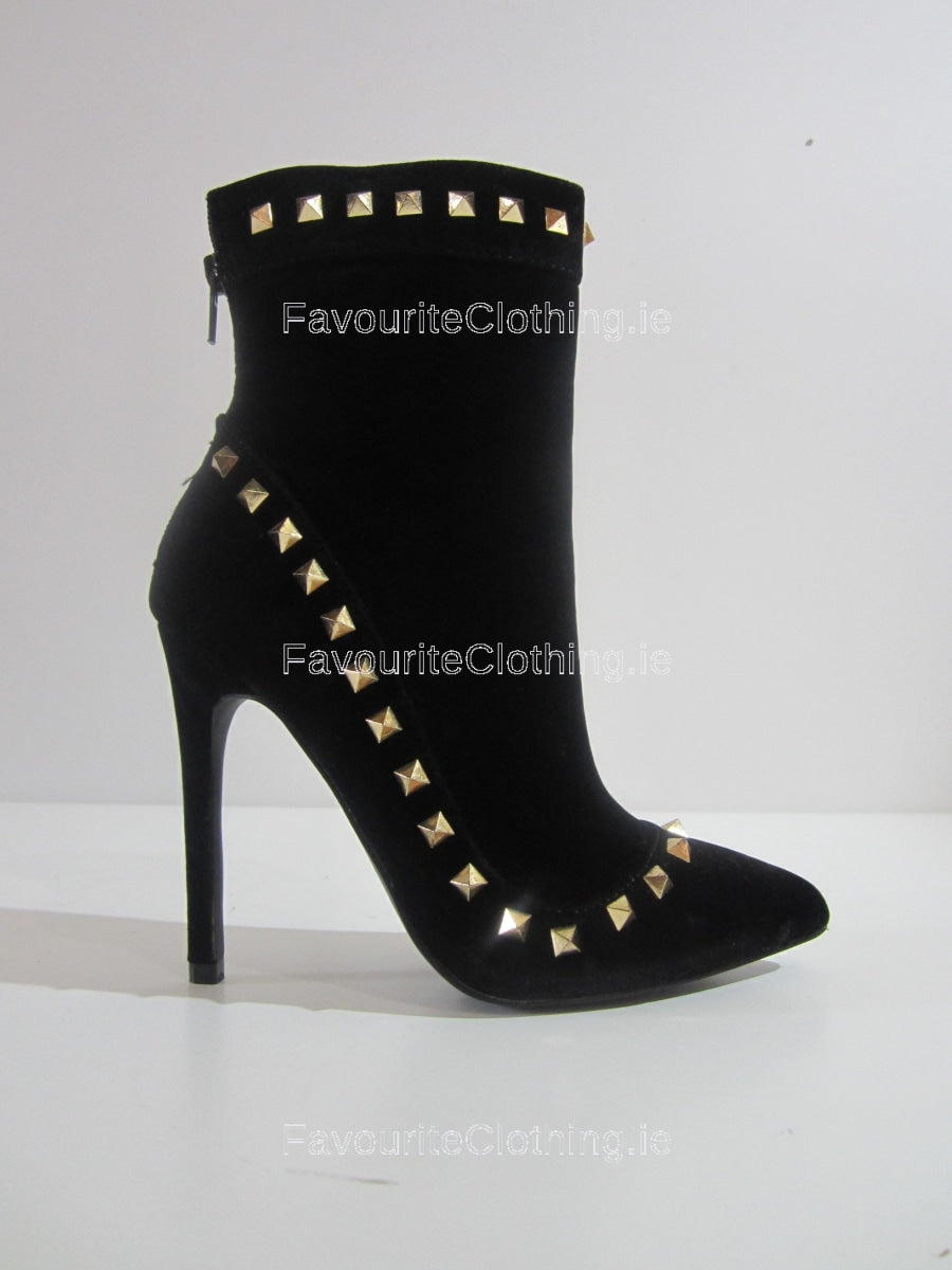 Buy Twenty Dresses by Nykaa Fashion Black Solid Gold Studded High Ankle  Winter Boots Online