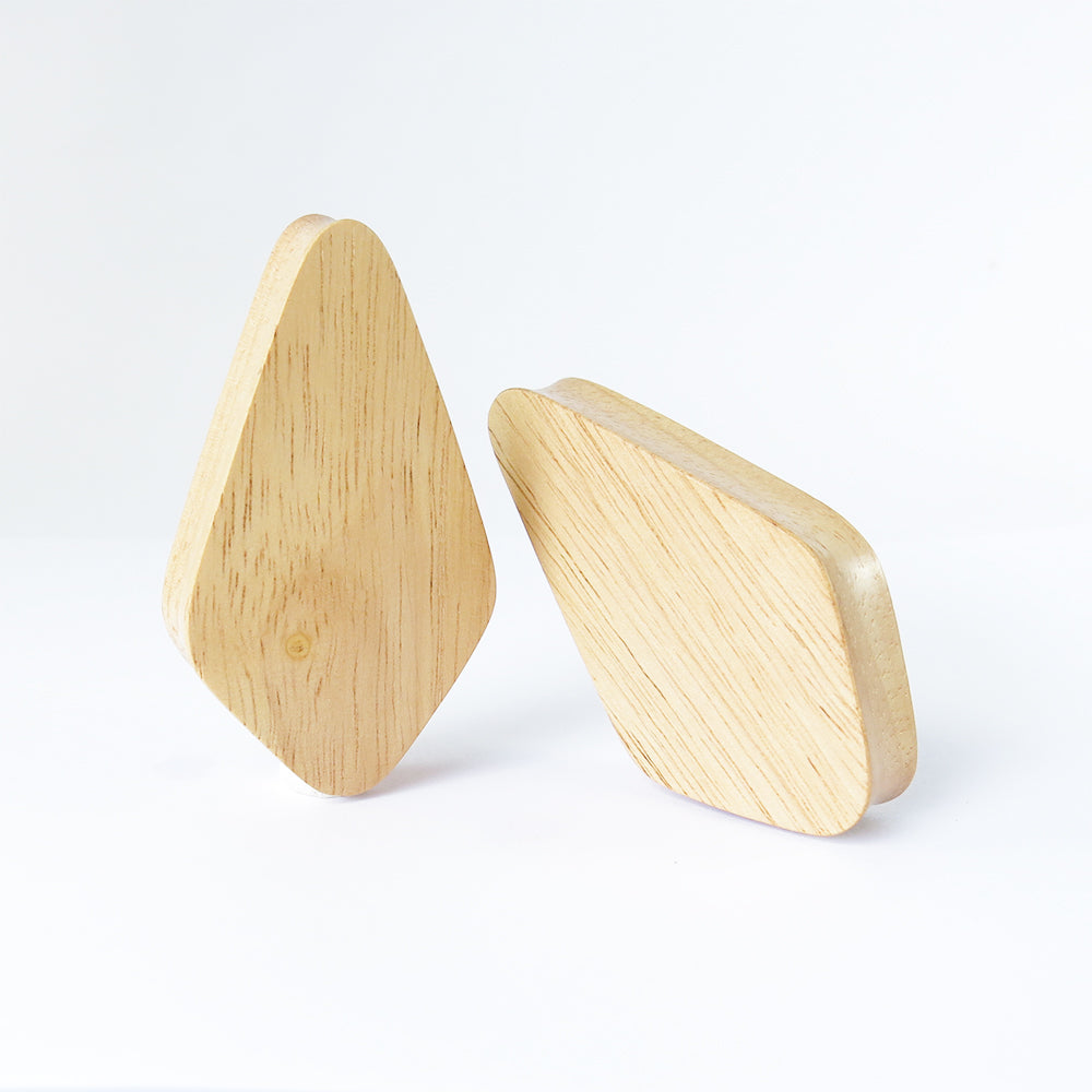 White Wood Double Flared Crystal Plugs