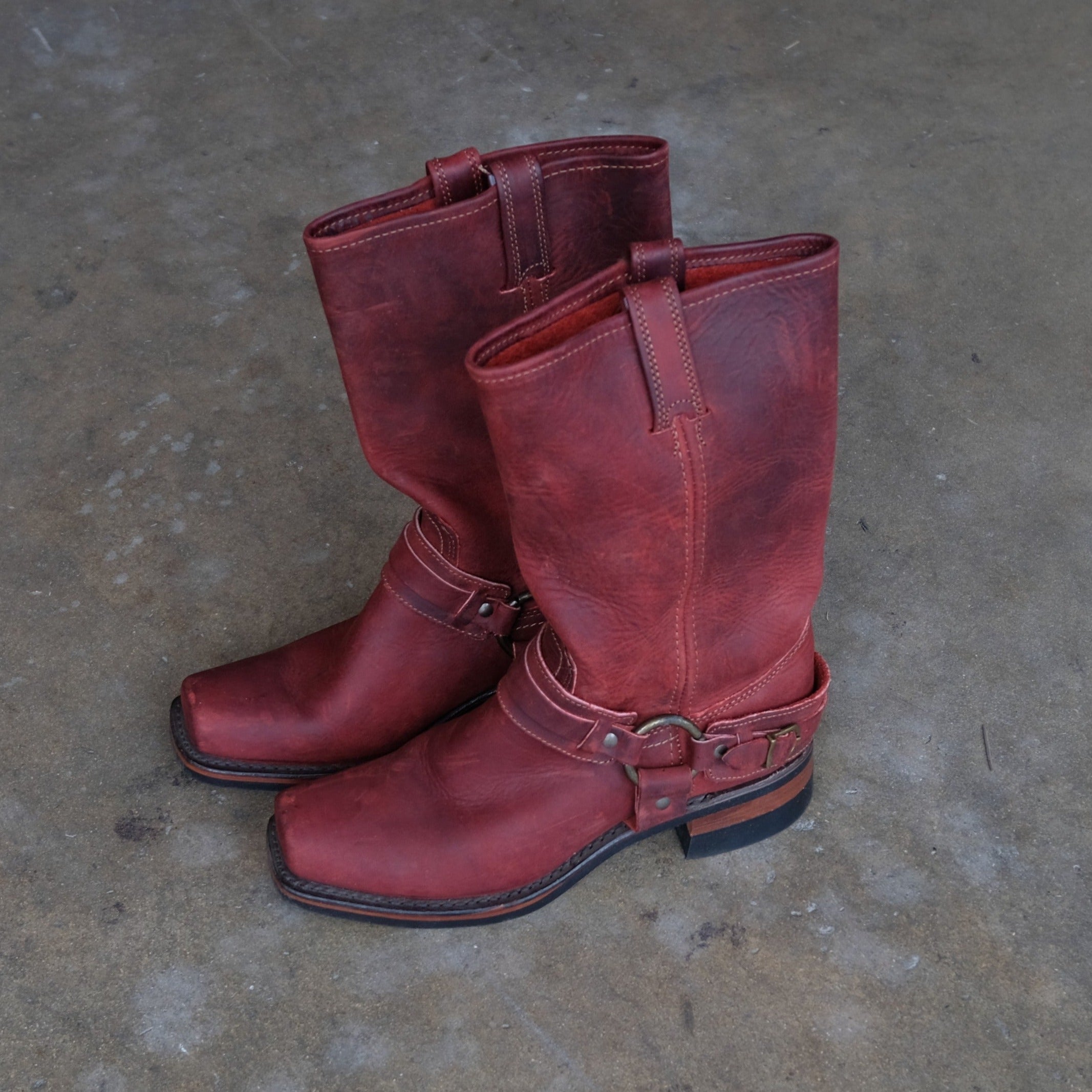 ladies frye harness boots