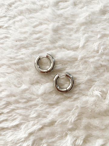 MJTrends: Earring Hoop: Stainless Steel Silver