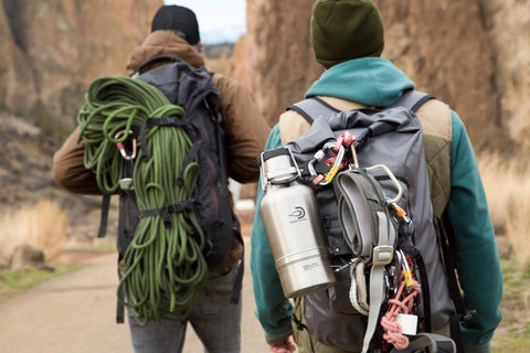 Drinktanks growler hooked on backpack