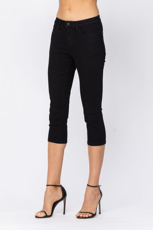 JUDY BLUE WHITE SKINNY CAPRI JEANS