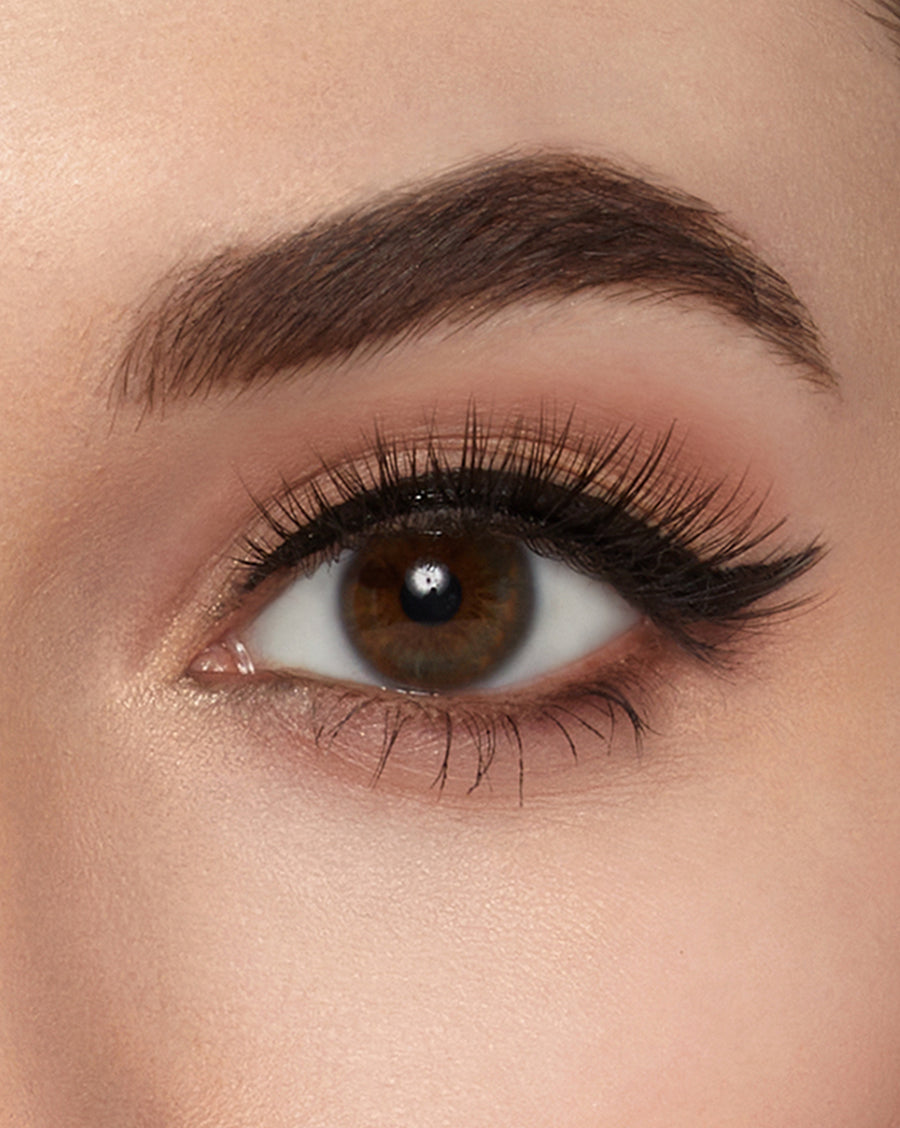 The power of lashes short and dense volume set on this mama