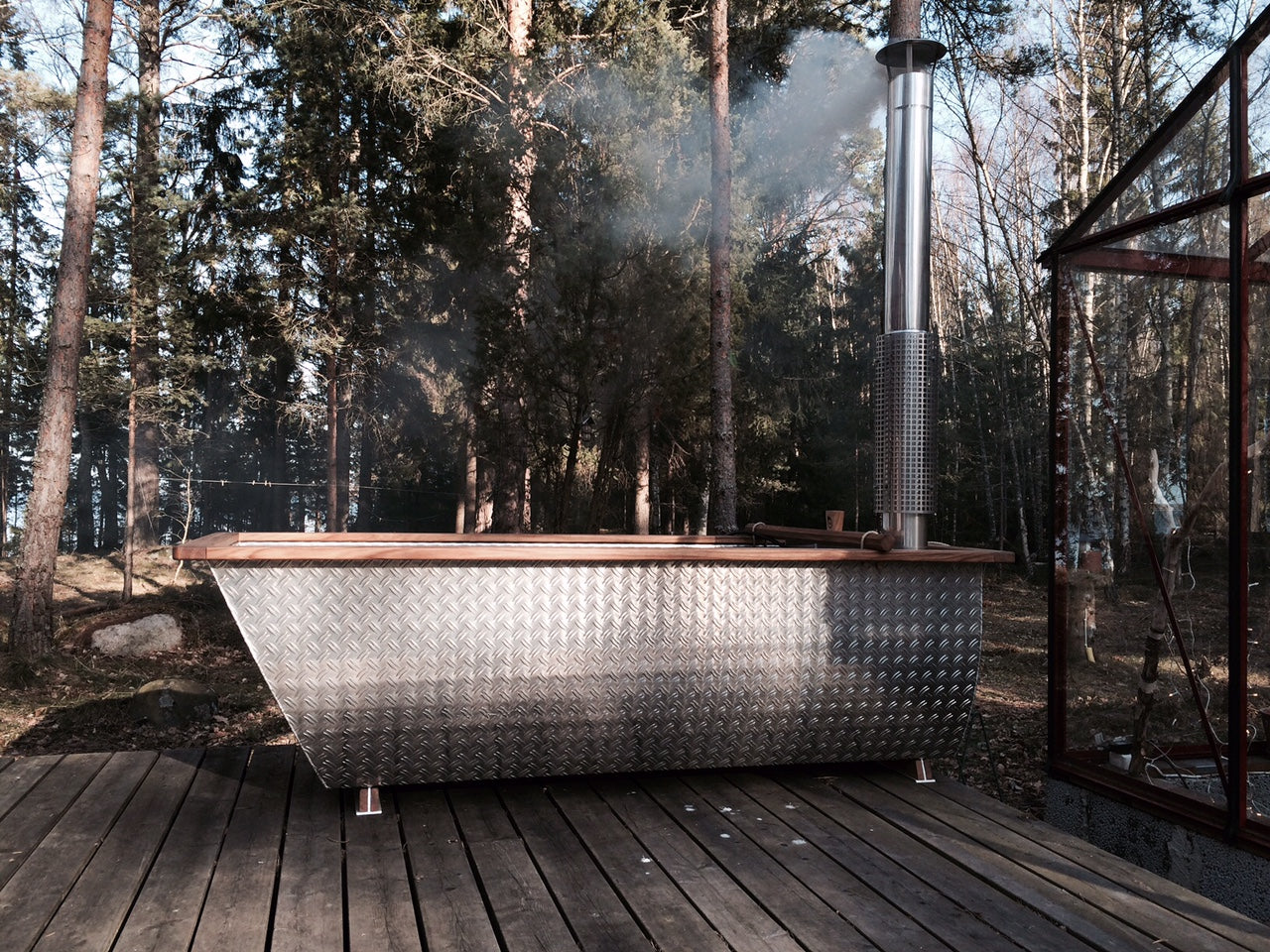 Bohemen woodfired outdoor bathtub 